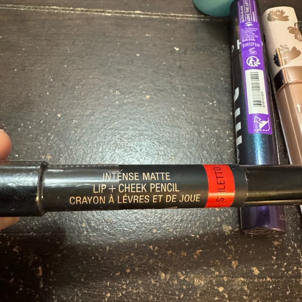 Makeup Bundle - Picture 7 of 14
